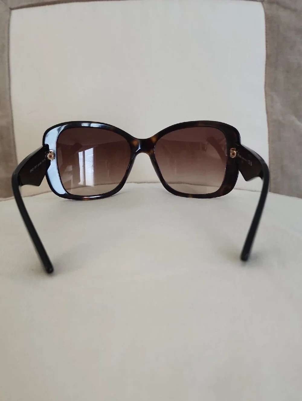 Prada SPR 32P Oversized Tortoiseshell Sunglasses with Brown Gradient Lenses